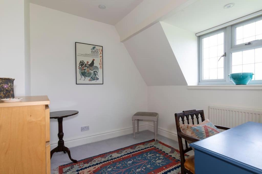 Cotswold Stable * Cirencester